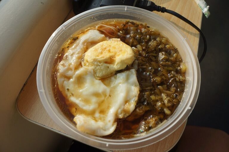 201606 Pickles noodle with egg on Z9.jpg