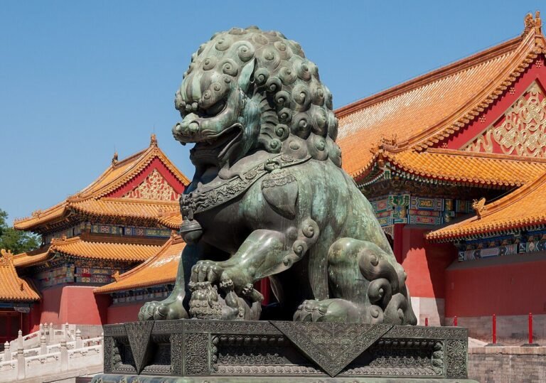 Beijing China Forbidden-City-01.jpg