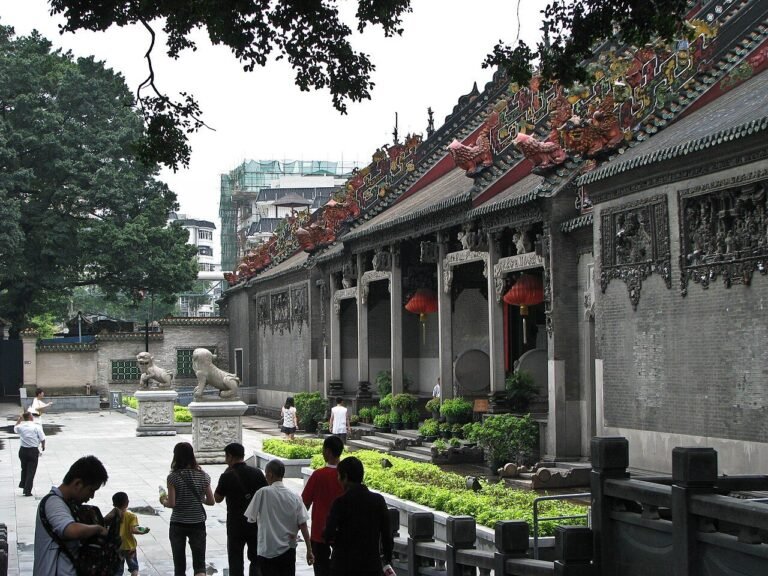 Chen Clan Academy, Guangzhou (5928420619).jpg