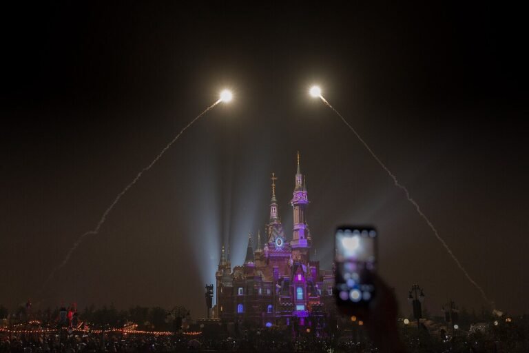 Firework in Shanghai Disneyland Park.jpg