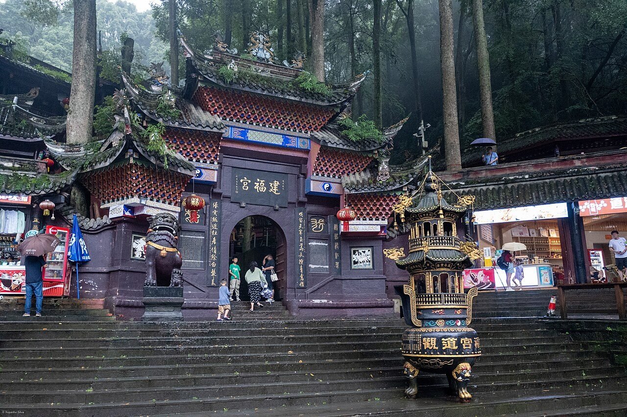 Jianfu Palace, Mount Qingcheng (54530903712).jpg