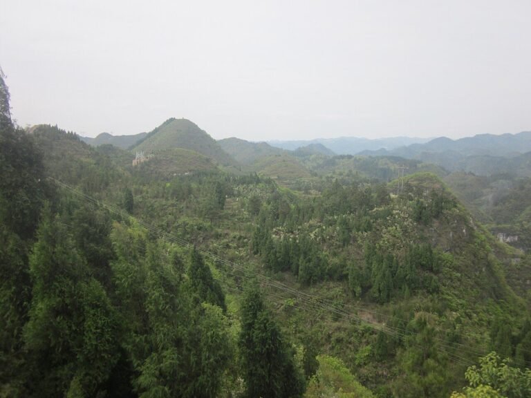 Mountains in Zhenyuan County, 1 April 2020B.jpg