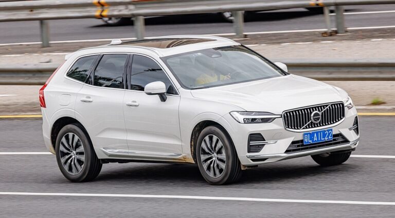 VOLVO XC60 (SPA) China (11).jpg