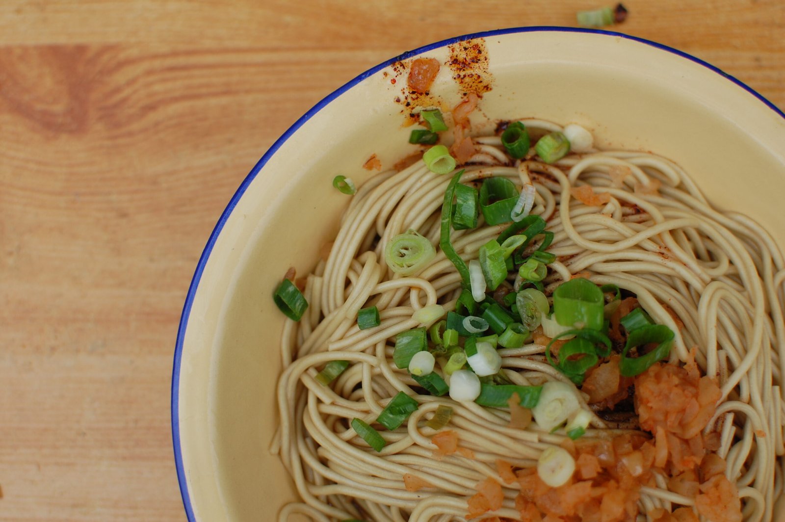 Hot dry noodles